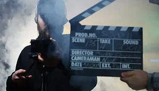Od strony papieru do wielkiego ekranu: Jak powstają filmowe adaptacje powieści Od strony papieru do wielkiego ekranu: Jak powstają filmowe adaptacje powieści